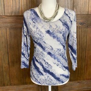 Chico’s blue and white top